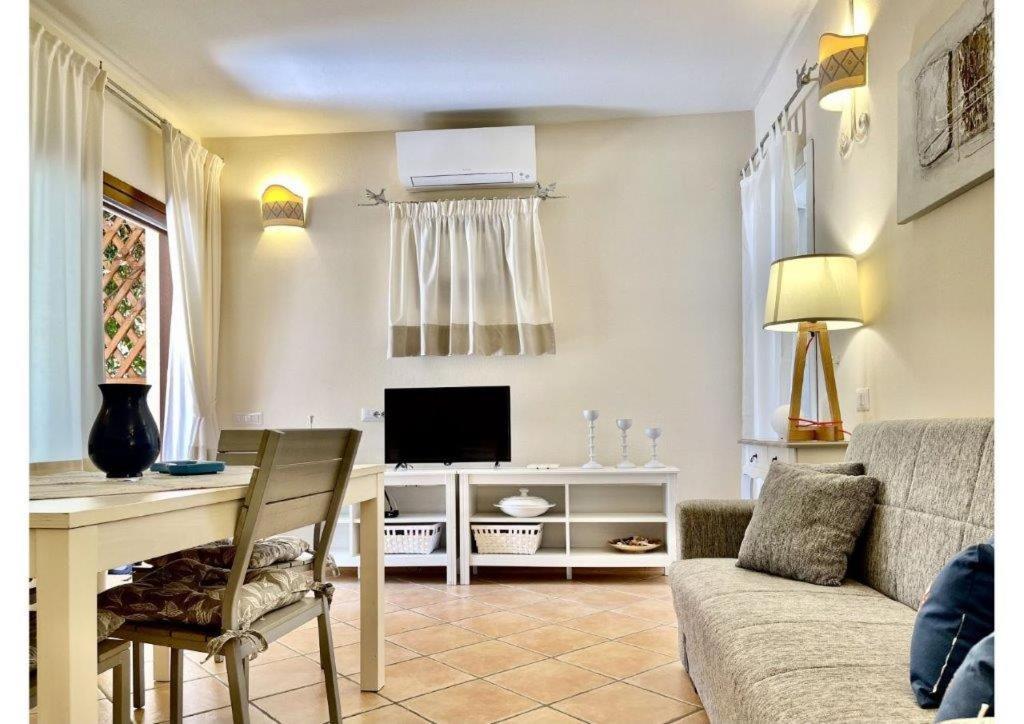 Ferienwohnung Le Residenze Sul Mare B6 Porto Ottiolu Exterior foto
